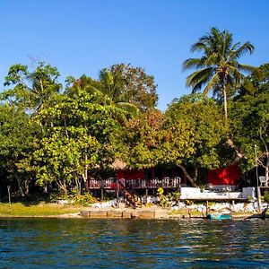 Mayan Spirit Hotel ฟลอเรส Exterior photo