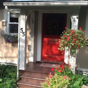 Red Door B&B ลี Exterior photo