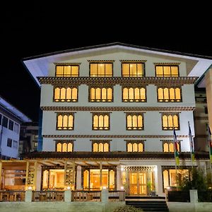 เลมอนทรี โฮเต็ล ทิมพู Hotel Exterior photo