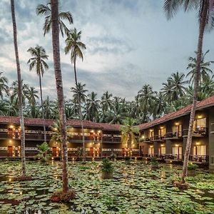 Rvr Sarovar Portico Hotel Razole Exterior photo