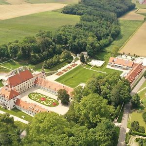 Schloss Thalheim Hotel ซังคท์เพิลเทน Exterior photo