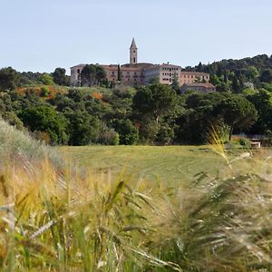 Monestir De Les Avellanes Hotel Os De Balaguer Exterior photo