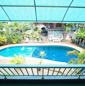 โอโย 1003 นาเกลือเฮาส์ Hotel Pattaya Exterior photo