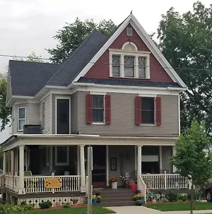 The Katherine Holle House Watertown Exterior photo