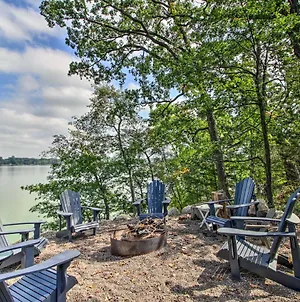 Lower Unit Of Cabin Shared Dock And Fire Pit! Becker Exterior photo