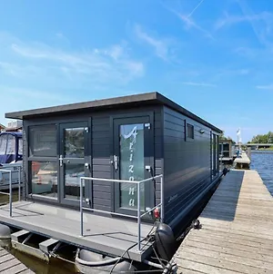 Tiny Houseboat Parel II - Airco Hotel Uitgeest Exterior photo