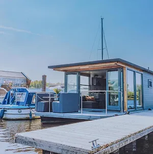 Tiny Houseboat Parel III - Airco Hotel Uitgeest Exterior photo