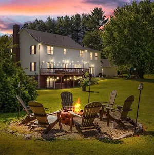 One Minute To Wine Heaven! Hot Tub - Home Gym - Fire Pit - Game Room - Private Footpath To Winery Delaplane Exterior photo