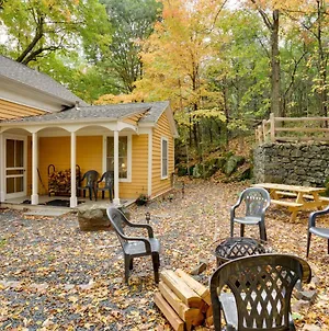Historic Home In Taylors Falls With Patio And Fire Pit Exterior photo