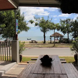 Baan Aroka Beach Front ปราณบุรี Exterior photo