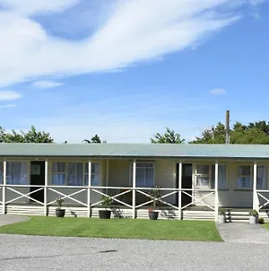 Featherston Motels And Camping Exterior photo